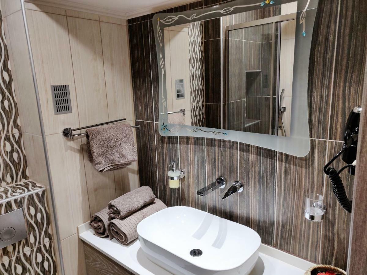 Agias Sofias Street Luxurious Studio Thessaloníki Luaran gambar